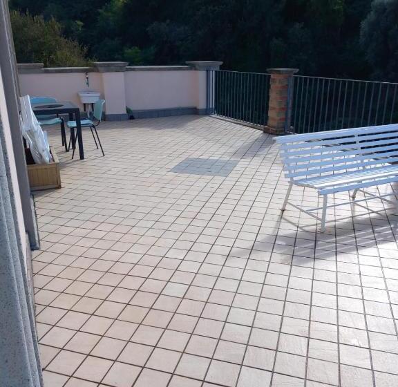 Четырехместный Номер Стандарт, Sunset Shores Oasis   Gulfview, Strategic For Sorrento, Pompeii, Capri, And On The Road To Amalfi An