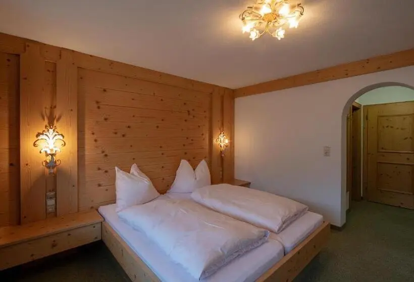 Standard-huone Parveke, Gästehaus Almhof