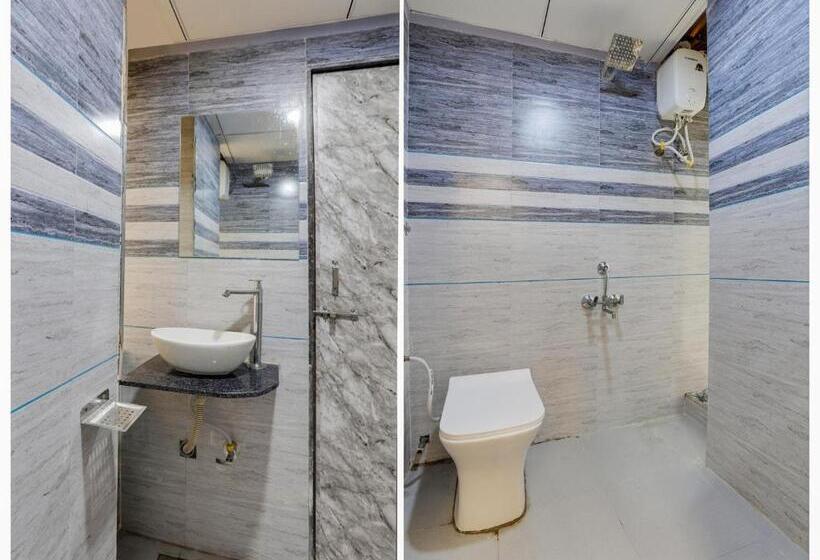 חדר קלאסי לשלושה, Collection O Hotel Soho