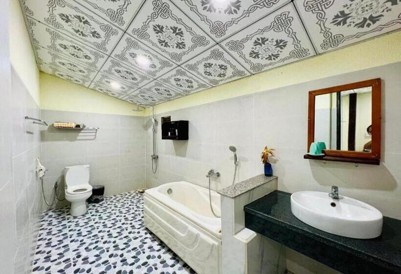 اتاق لوکس, Garden House Tí Nị