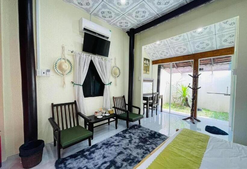 اتاق لوکس, Garden House Tí Nị