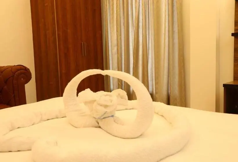 Suite, Mk Regency