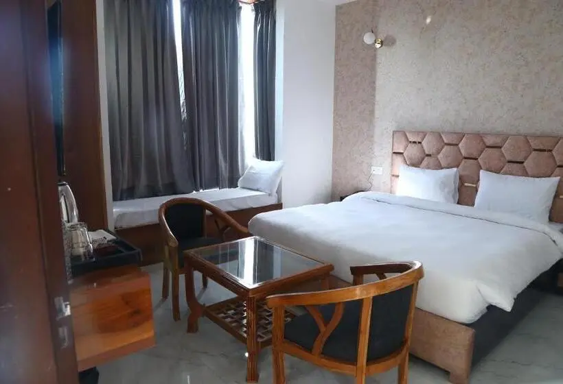 Chambre Triple Standard, Mk Regency