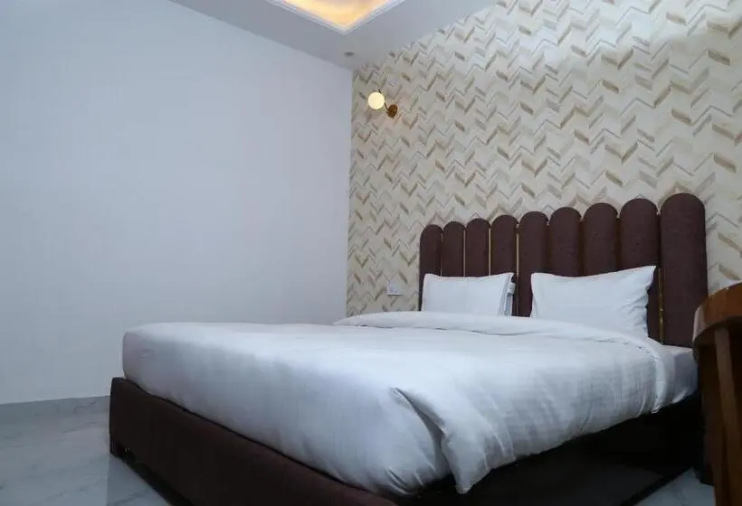 Chambre Deluxe, Mk Regency