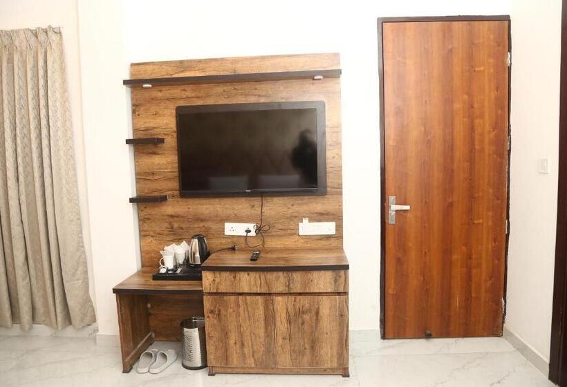 Номер Deluxe, Mk Regency