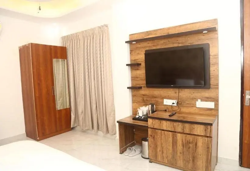 Chambre Deluxe, Mk Regency