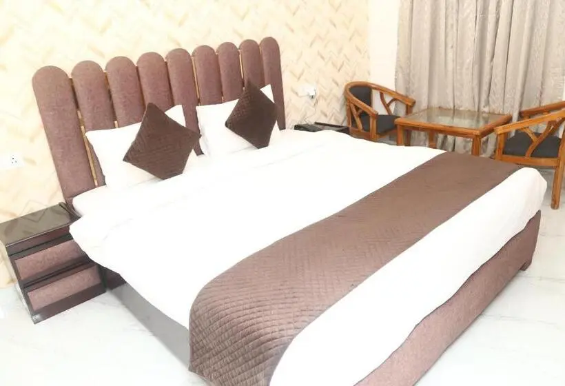 Chambre Deluxe, Mk Regency