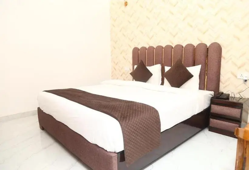 Chambre Deluxe, Mk Regency