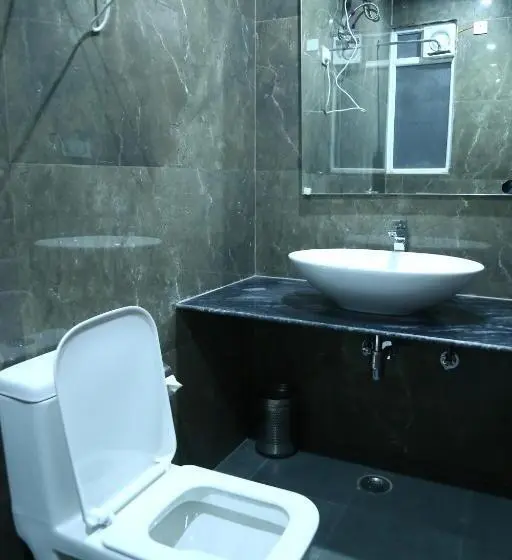 Chambre Economy, Mk Regency