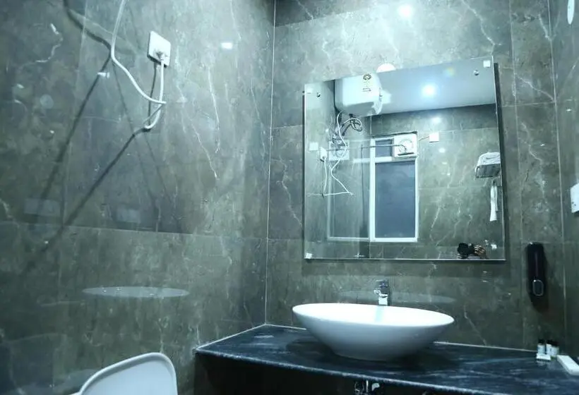 Chambre Economy, Mk Regency