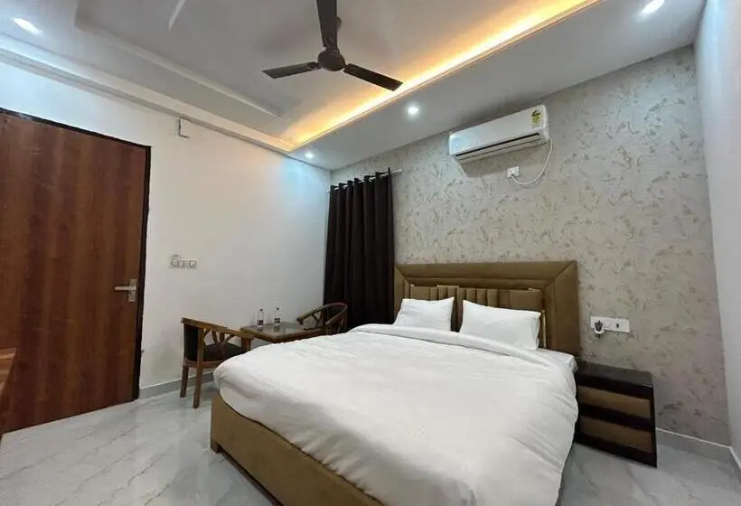 Chambre Economy, Mk Regency