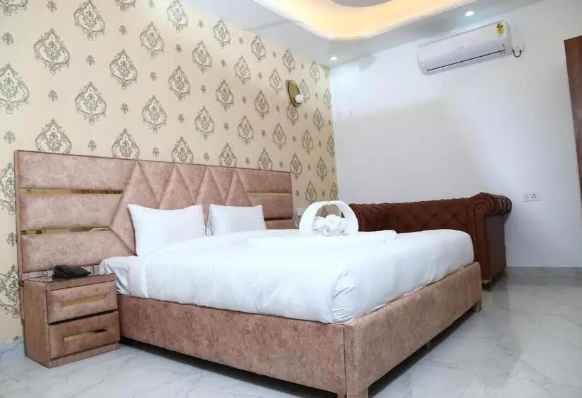 Suite, Mk Regency
