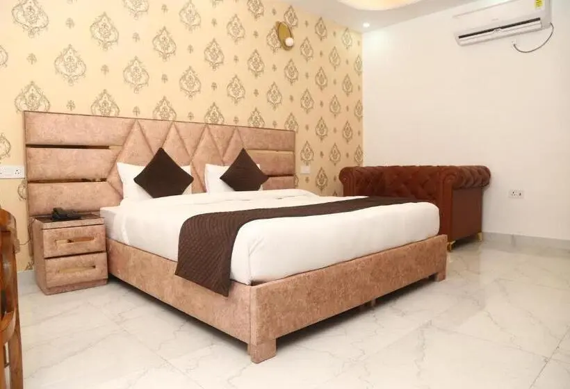 Suite, Mk Regency