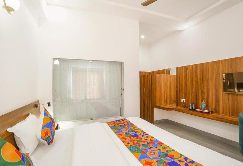 Suite, Montreal By Madhuban Inn