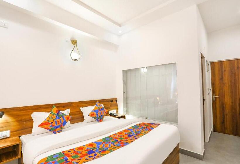 Suite, Montreal By Madhuban Inn