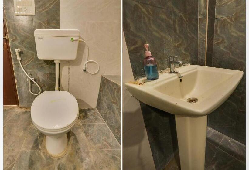 트리플 클래식 룸, Oyo Arka Resorts Venue Of Joy