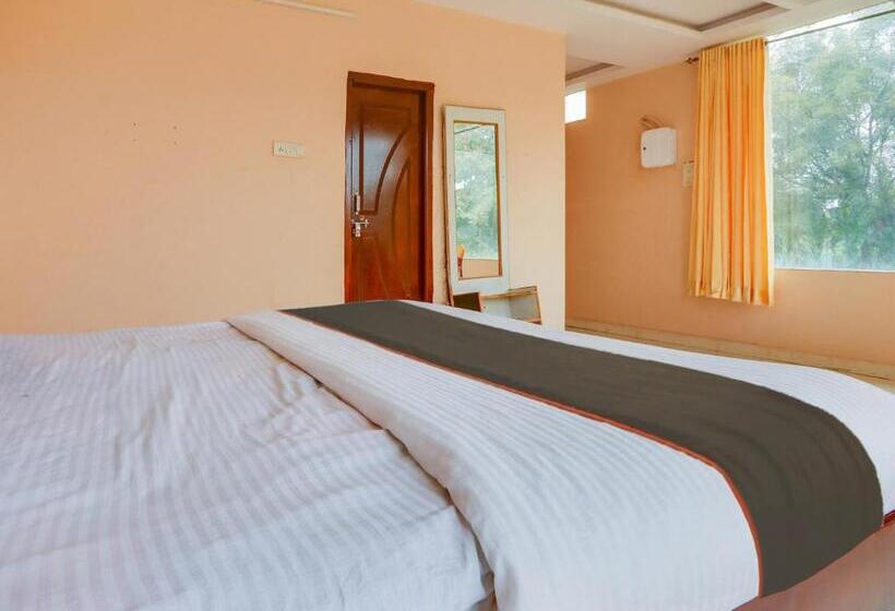 اتاق کلاسیک سه تخته, Oyo Arka Resorts Venue Of Joy