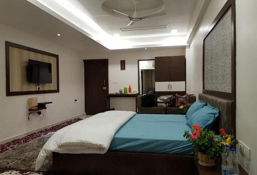 חדר דלוקס, Sagar Inn