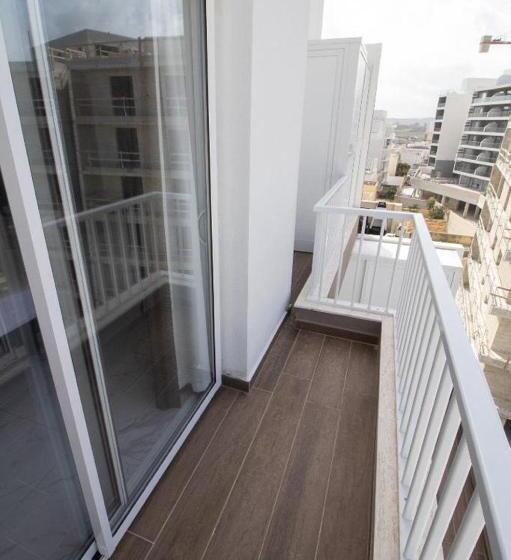 1 Bedroom Penthouse Apartment, Seafront Penthouse