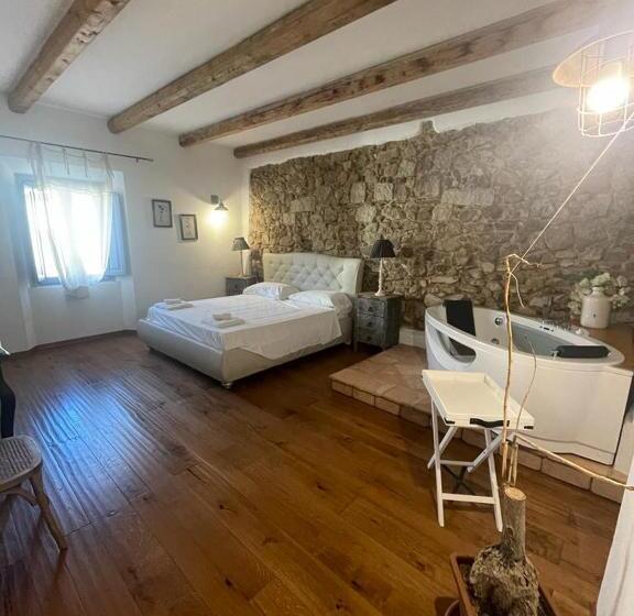 سوئیت با تخت بزرگ, Dimore Nel Cuore Di Olbia