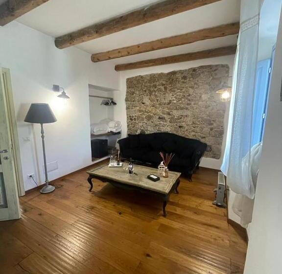 سوئیت با تخت بزرگ, Dimore Nel Cuore Di Olbia