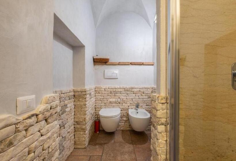 اتاق لوکس, Dimore Nel Cuore Di Olbia