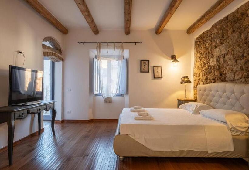سوئیت با تخت بزرگ, Dimore Nel Cuore Di Olbia