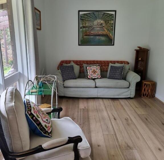 디럭스 룸, Retreat In Stirling