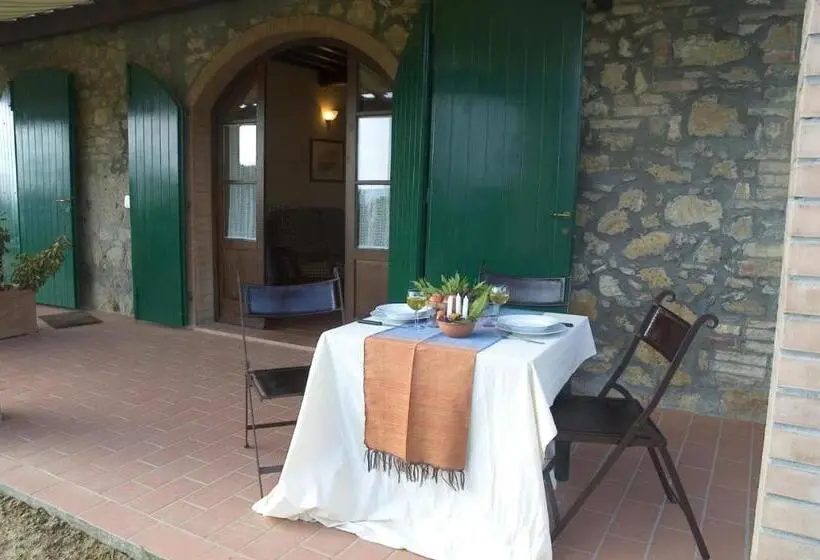 庭の見える１ベッドルームアパートメント, Agriturismo La Burraia Vicino A San Gimignano