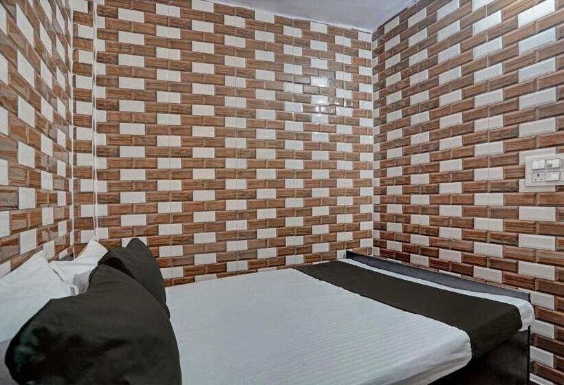 Трехместный Номер Классика, Spot On Sunil Hotel & Restaurant