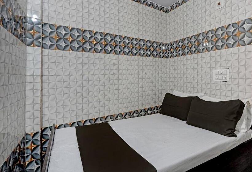 トリプルクラシックルーム, Spot On Sunil Hotel & Restaurant