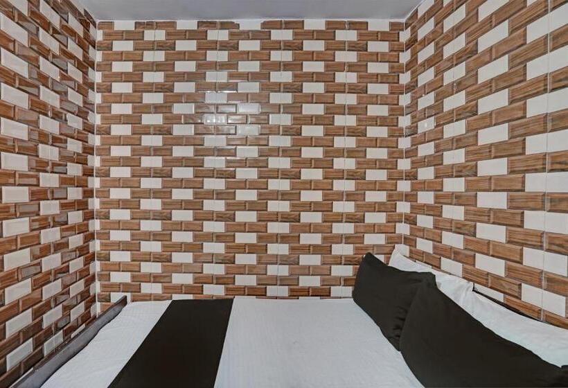 トリプルクラシックルーム, Spot On Sunil Hotel & Restaurant