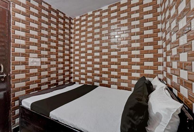 トリプルクラシックルーム, Spot On Sunil Hotel & Restaurant