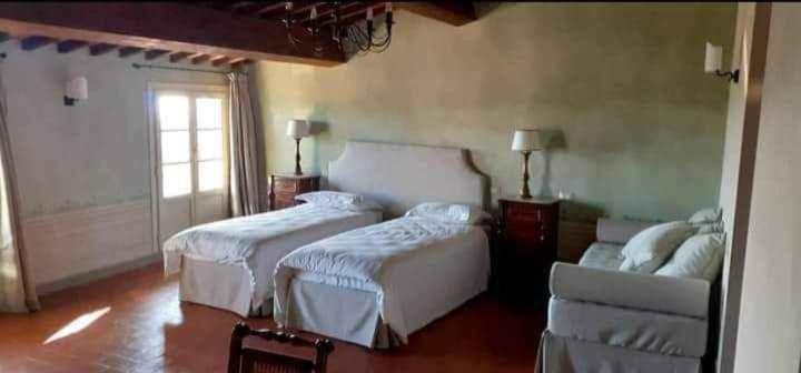 غرفة ديلوكس ثلاثية, Palazzina Dei Cacciatori