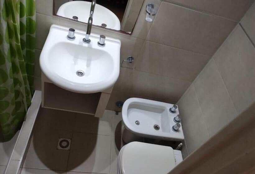 سرير فى غرفة مشتركه, Hostel Che Viajero