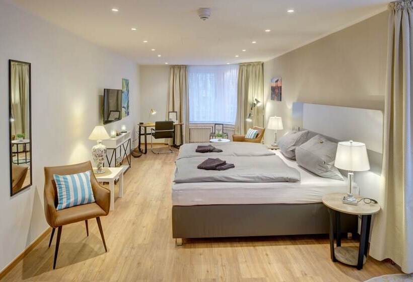 주니어 스위트, Am Brinkerplatz