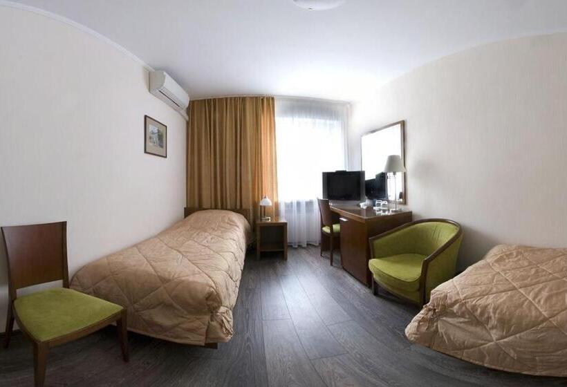 سوئیت جونیور برای معلولان, Evropeyskiy