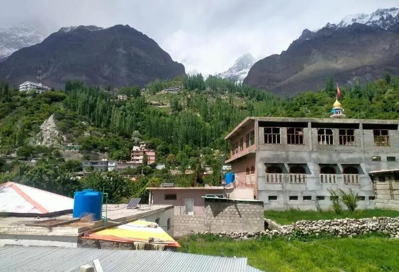 اتاق استاندارد سه نفره, Ganish Inn Hunza