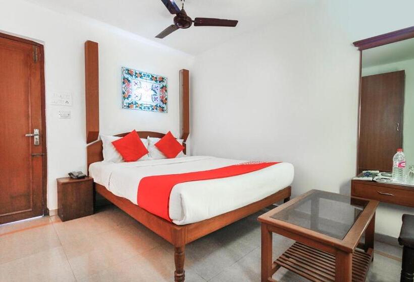 三人经典房间, Oyo R.k.s Sampath Lakshmi Lodge