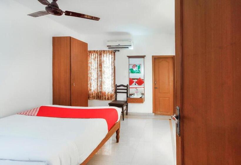 트리플 클래식 룸, Oyo R.k.s Sampath Lakshmi Lodge