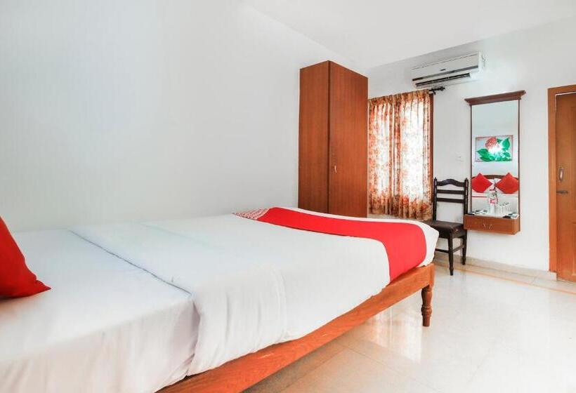 트리플 클래식 룸, Oyo R.k.s Sampath Lakshmi Lodge