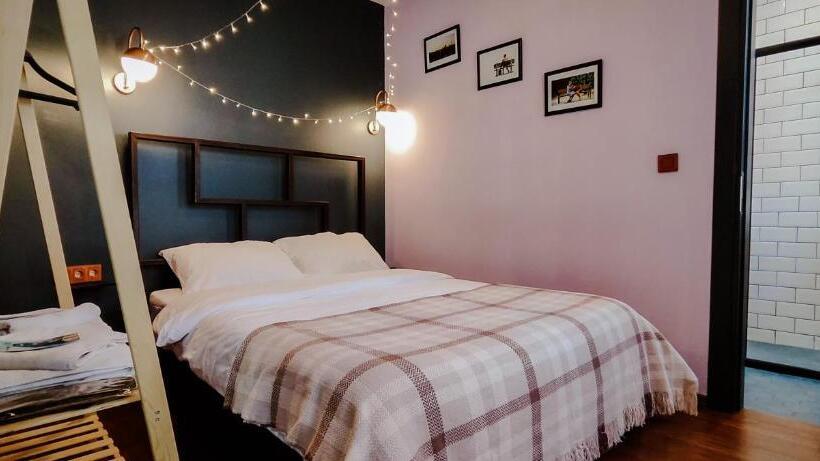 Номер Стандарт, Hostel Le Banc