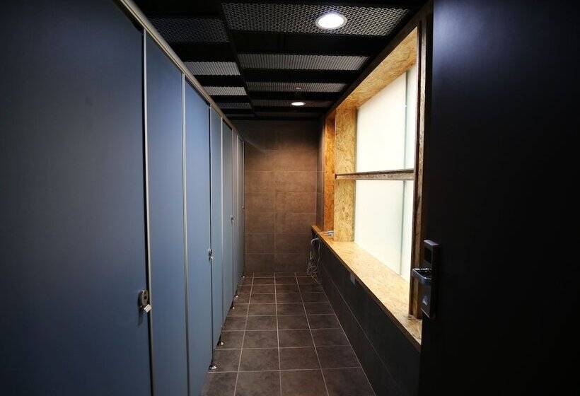 اتاق استاندارد با سرویس بهداشتی مشترک, Nys Loft