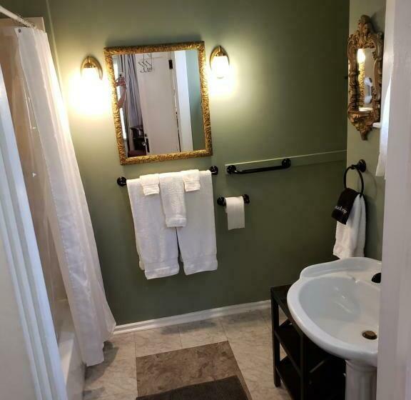 غرفة قياسية مزوَّدة بشُرفة, Bayberry Inn B&b And Oregon Wellness Retreat