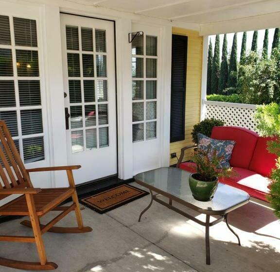 غرفة قياسية مزوَّدة بشُرفة, Bayberry Inn B&b And Oregon Wellness Retreat