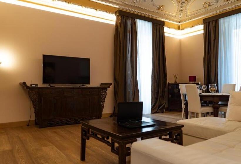 آپارتمان 1 خوابه با بالکن, Duca Di Sarro Le Suites
