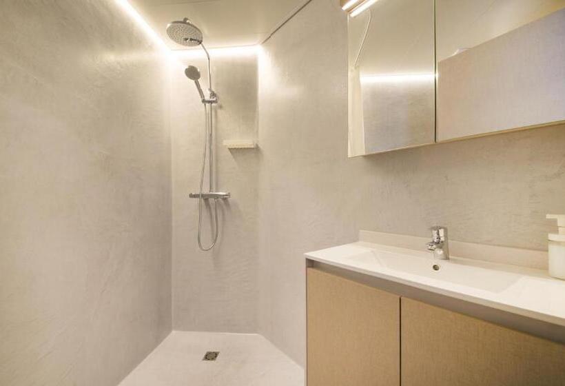 スーペリアールーム, Sono House