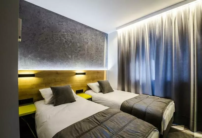 Standard-huone, Air
