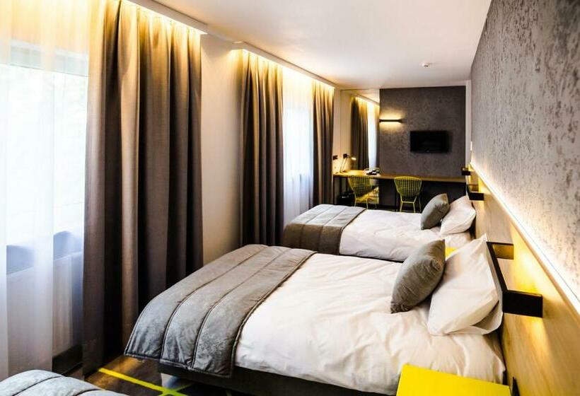 스탠다드 트리플 룸, Air