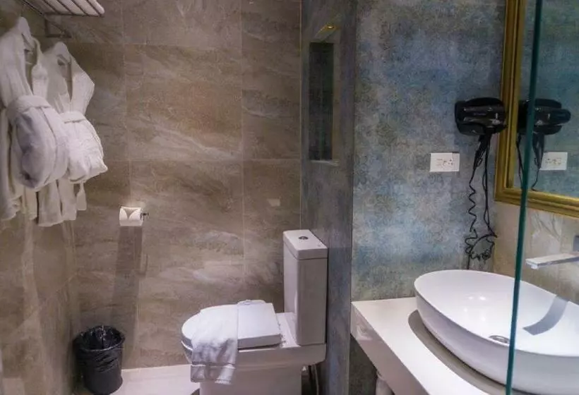 اتاق لوکس, Camp Netanya Resort And Spa
